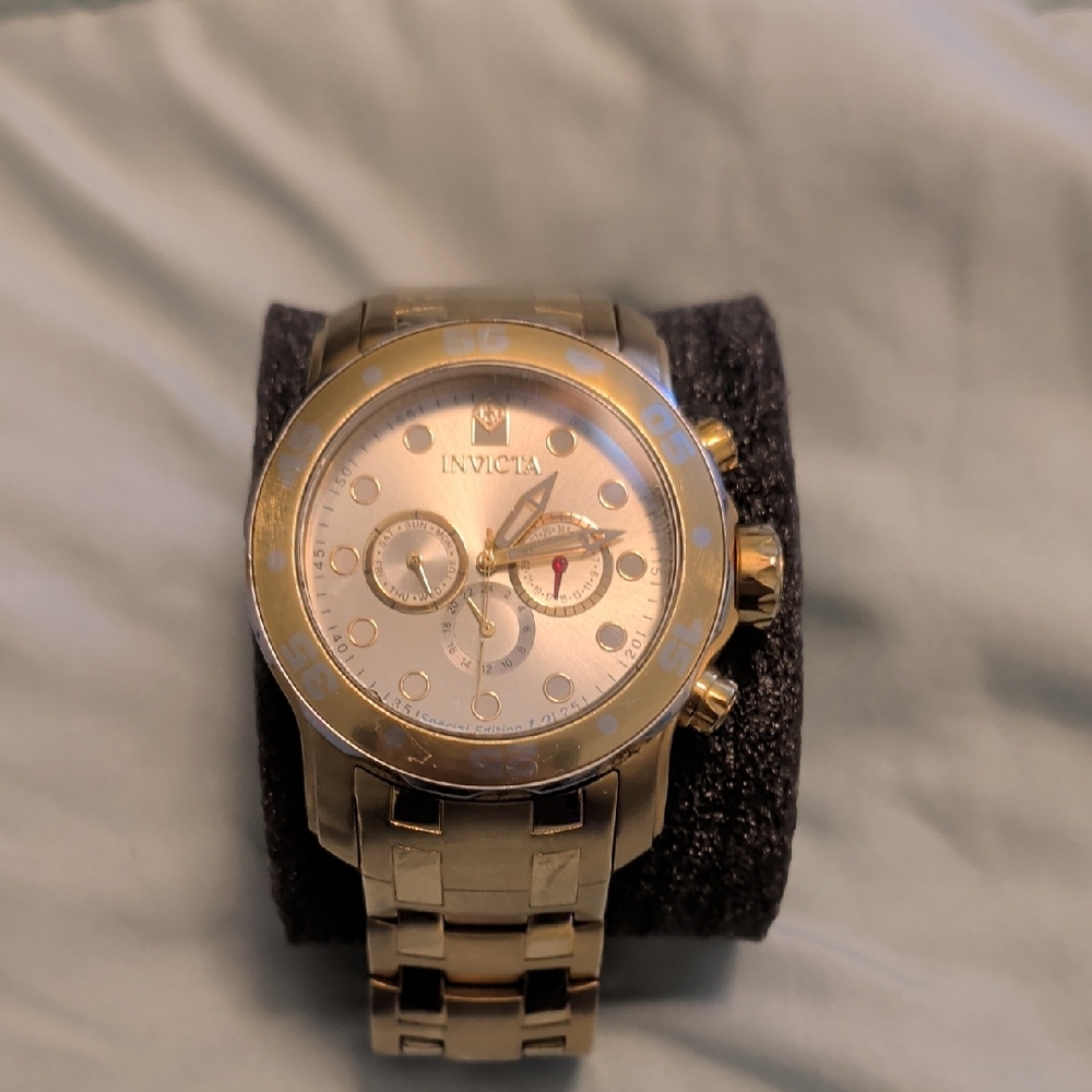 Invicta Gold and Silver Men's Chronograph Watch